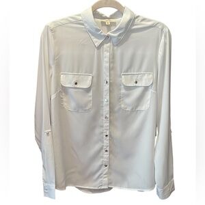 Como blu woman’s white button down blouse, soft, adjustable‎ sleeve, size medium